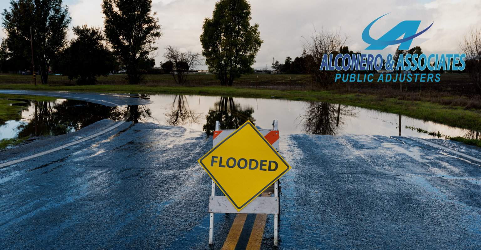 Florida Flood Zone Map and Alconero Ajustador Publicos Logo